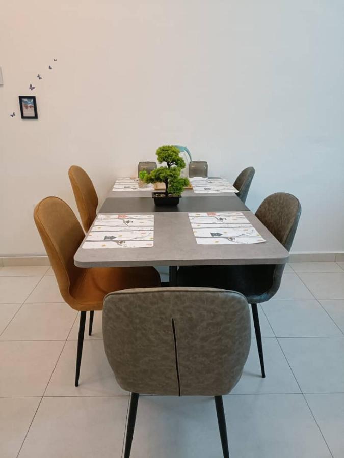 Home Feel-Hibiscus Suites Kampar Bagian luar foto